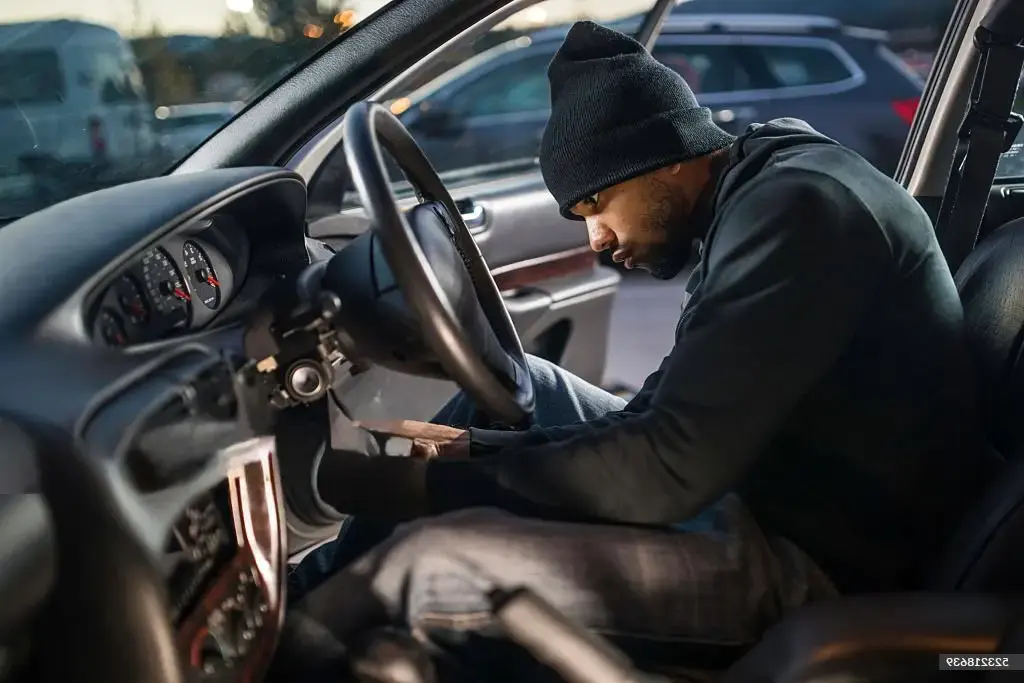 Discreet work inside a vehicle cabin